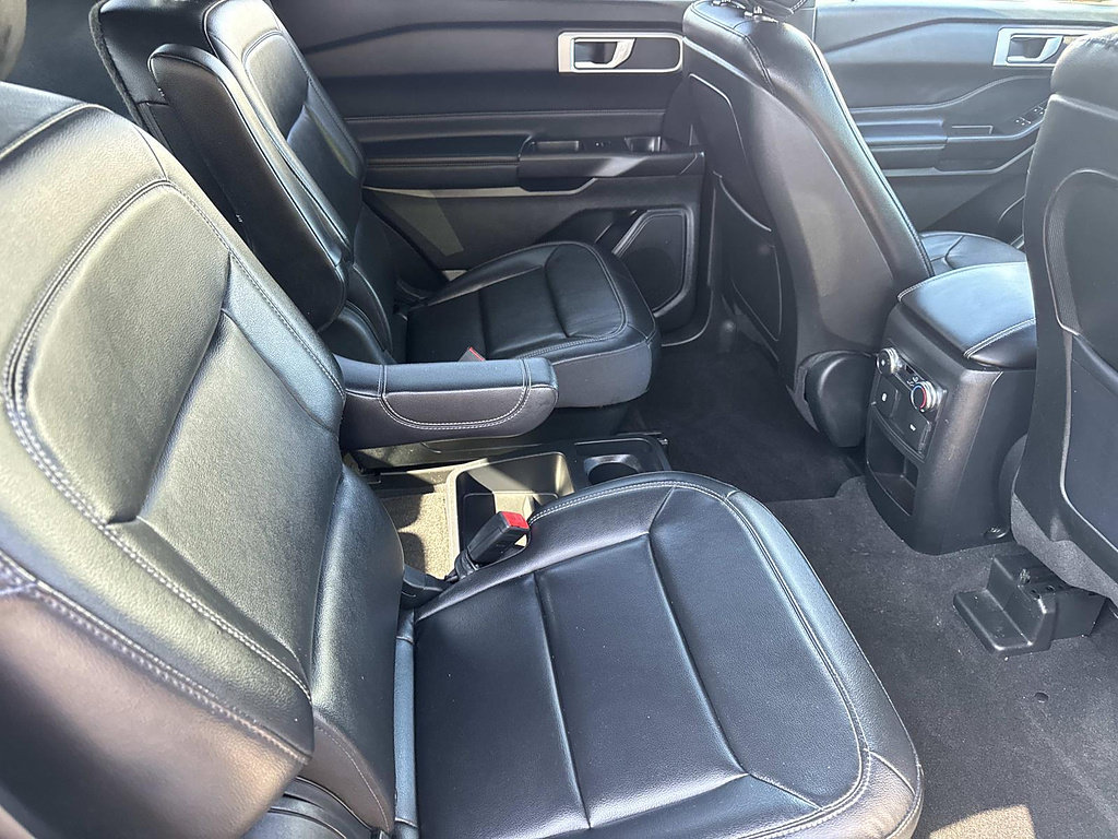 Certified 2020 Ford Explorer XLT w/ Equipment Group 202A RWD image 33
