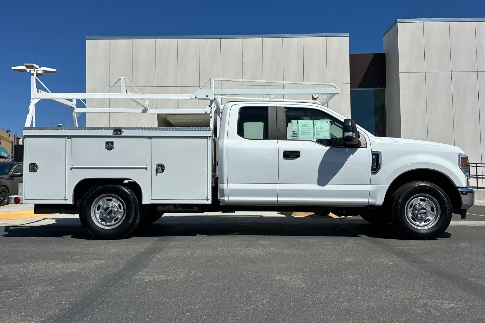 Certified 2022 Ford F250 XL w/ Power Equipment Group image 2