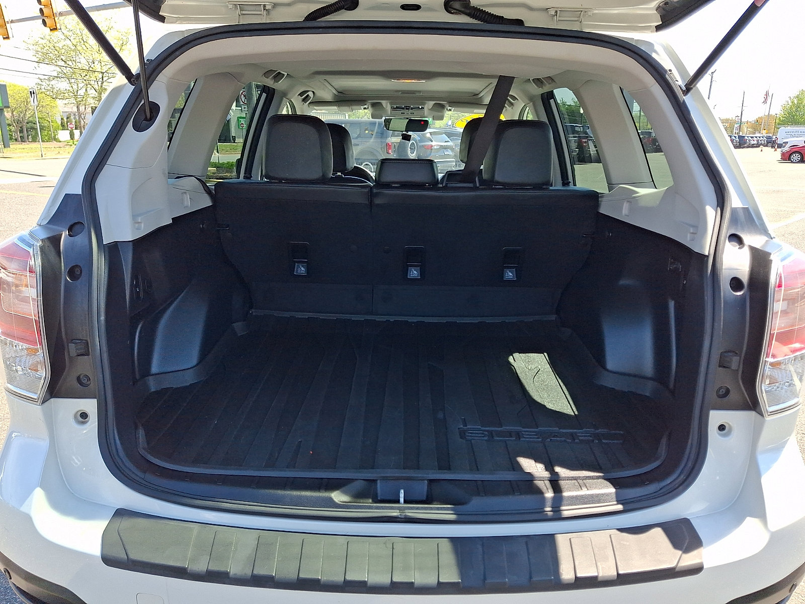 Used 2018 Subaru Forester 2.5i Touring AWD/4WD image 30