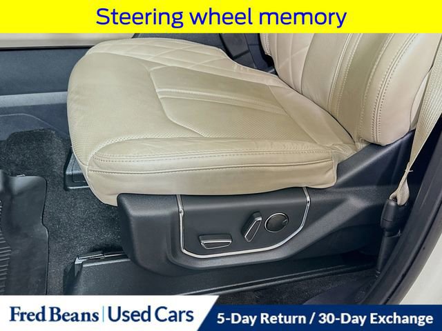 Certified 2022 Ford Expedition Platinum image 25