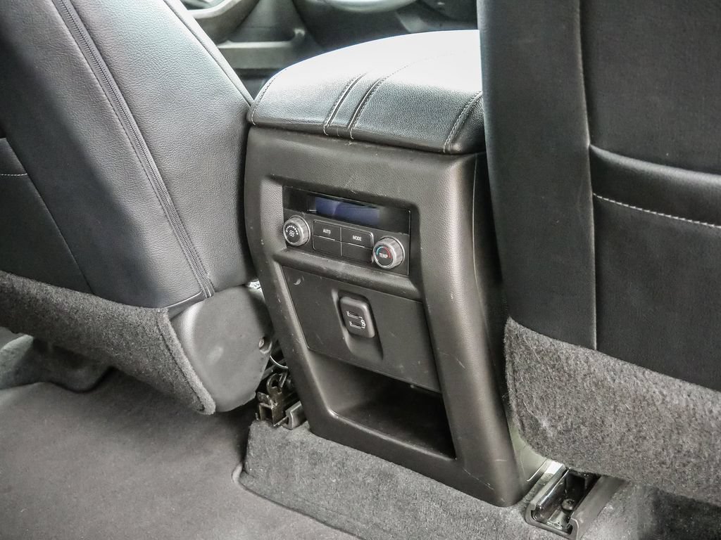 Used 2023 Chevrolet Traverse LT FWD image 45