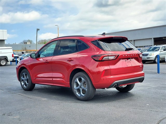 Certified 2023 Ford Escape ST-Line w/ Tech Pack #1 image 3