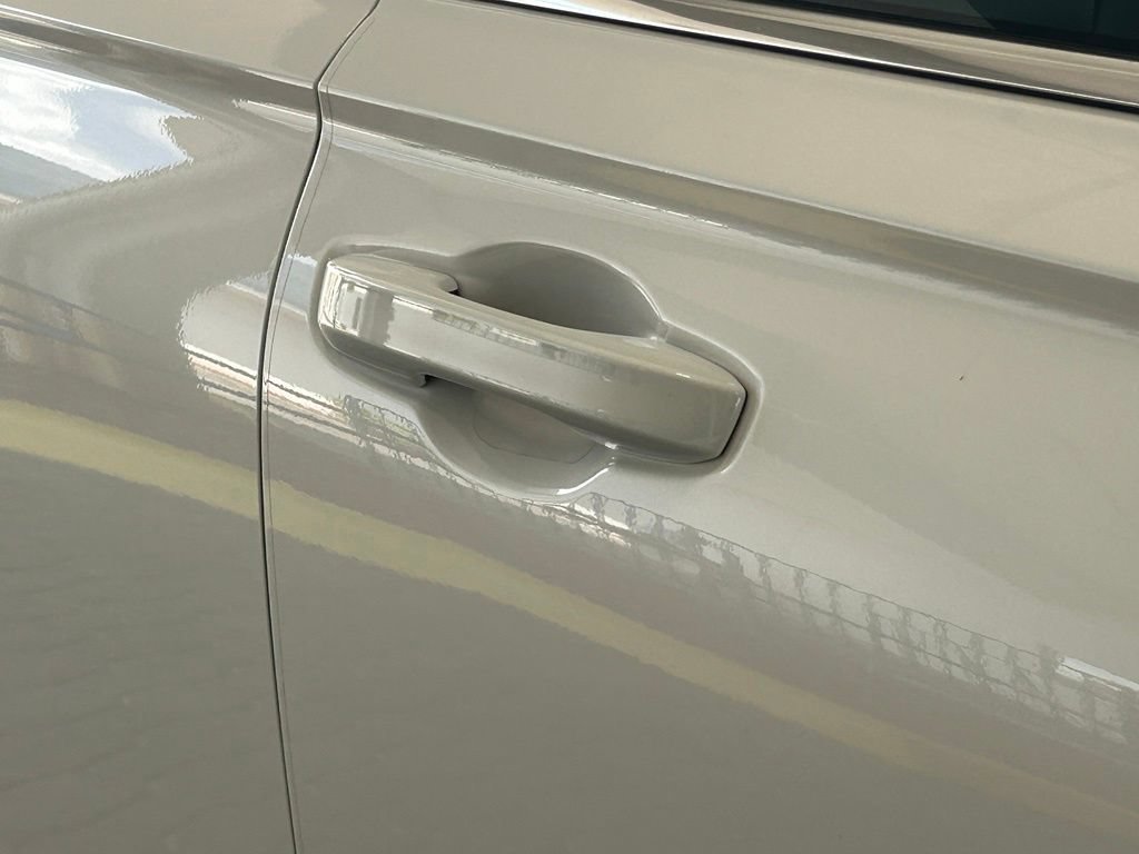 Used 2026 Honda CR-V EX-L image 19
