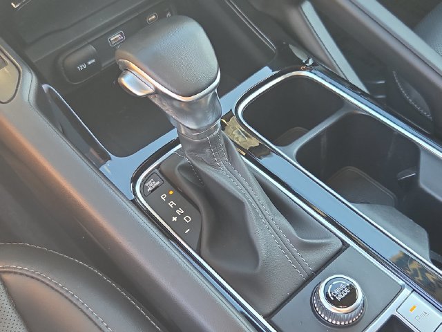 Used 2025 Kia Telluride S FWD image 17