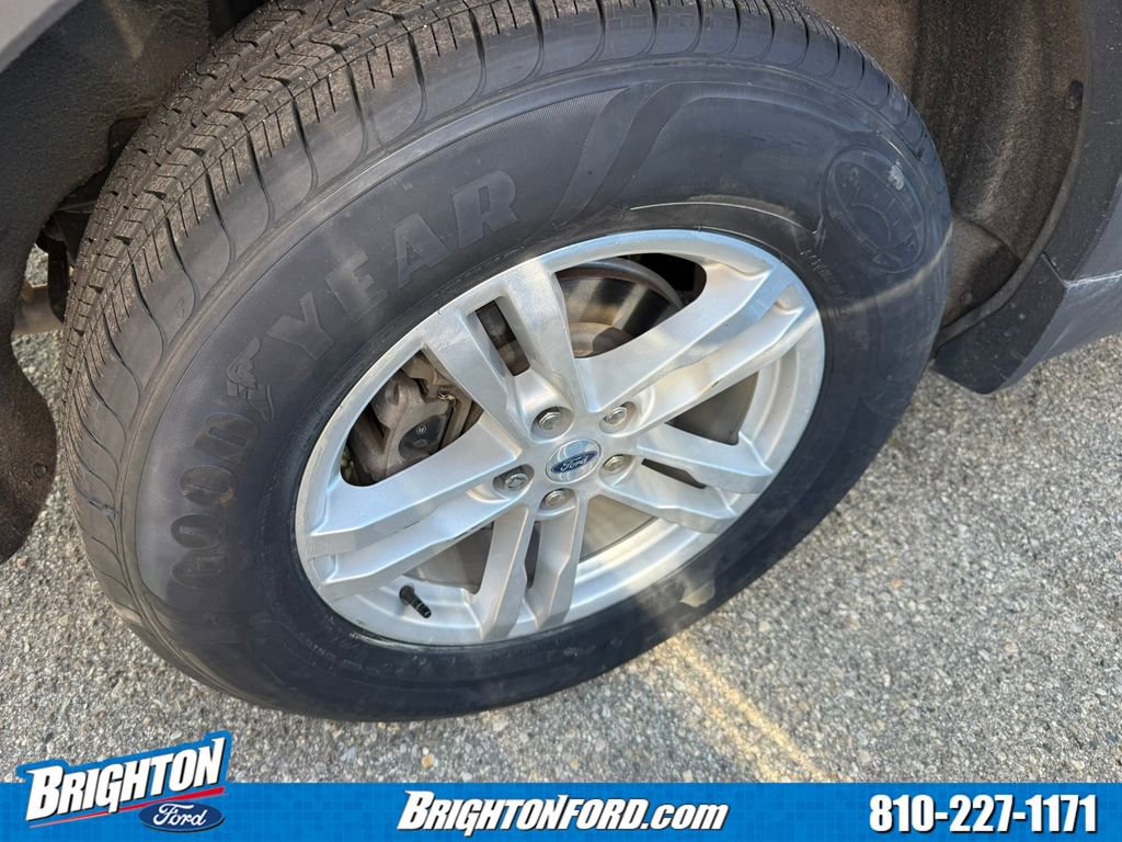 Certified 2023 Ford Explorer XLT w/ Equipment Group 202A AWD/4WD image 10