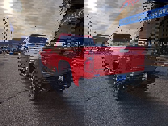 Used 2024 Chevrolet Silverado 2500 Custom w/ Custom Value Package image 4