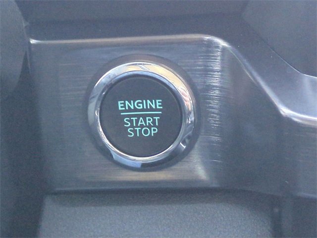 Certified 2025 Ford F350 Lariat w/ Chrome Package image 27