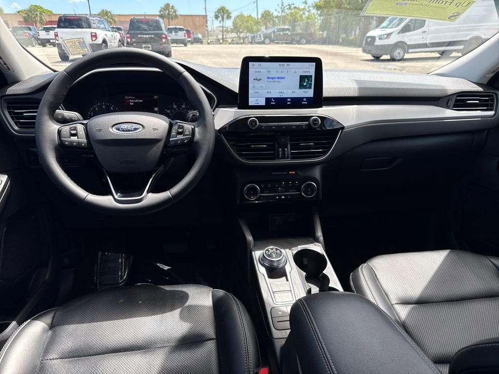 Certified 2022 Ford Escape SEL FWD image 6