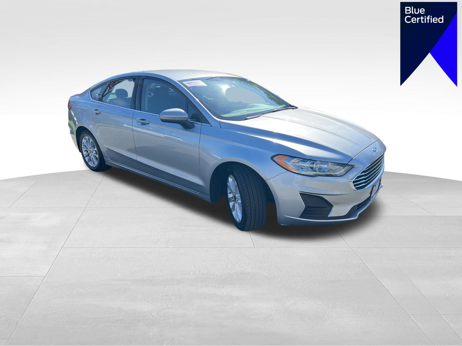 Certified 2020 Ford Fusion SE FWD image 1