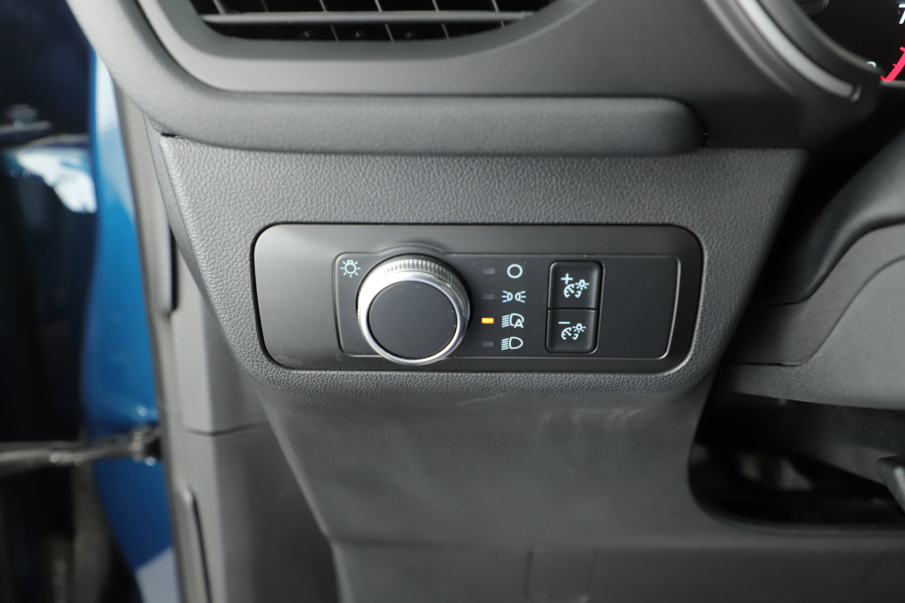 Certified 2020 Ford Escape S image 10