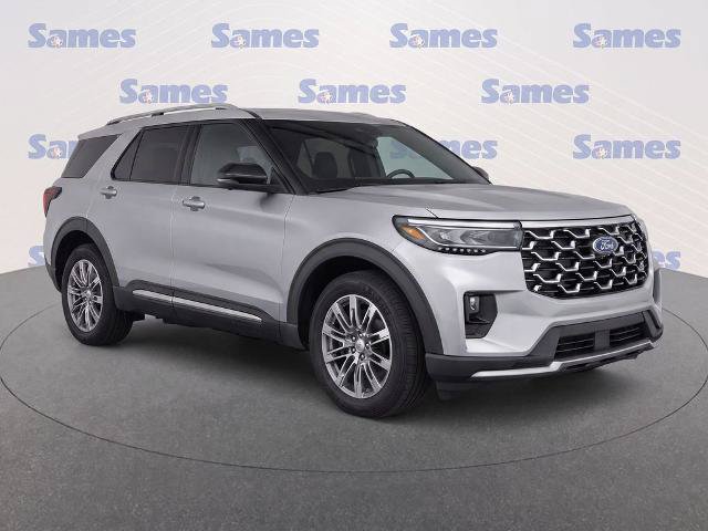 Certified 2025 Ford Explorer Platinum RWD image 1