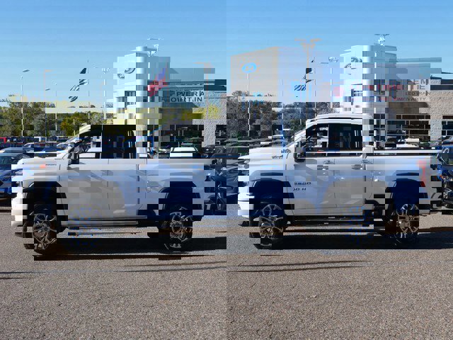 Used 2020 Chevrolet Silverado 2500 High Country w/ Z71 Off-Road Package image 2