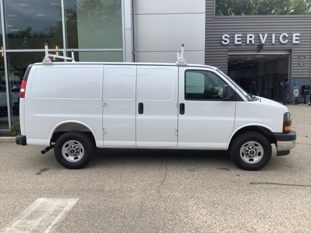 Used 2026 GMC Savana 2500 w/ Driver Convenience Package RWD image 8