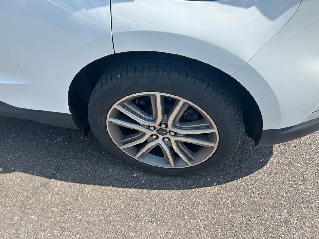 Certified 2023 Ford Edge Titanium AWD/4WD image 33