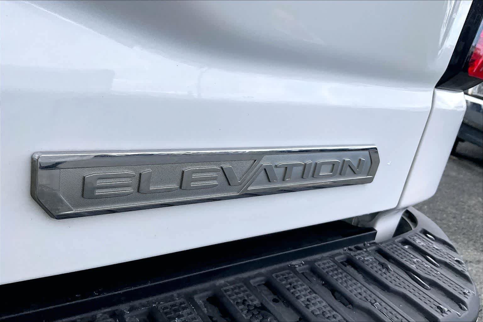 Used 2020 GMC Sierra 1500 Elevation w/ Elevation Convenience Package AWD/4WD image 7