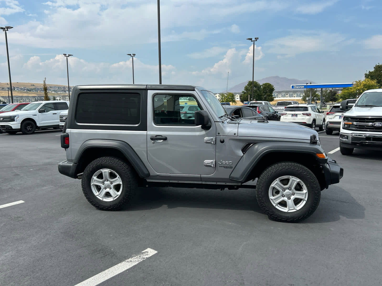 Used 2019 Jeep Wrangler Sport image 7