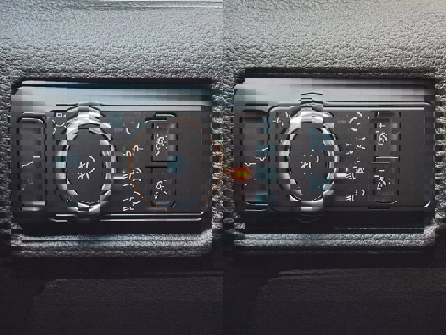 Certified 2023 Ford Explorer XLT w/ Equipment Group 202A image 19