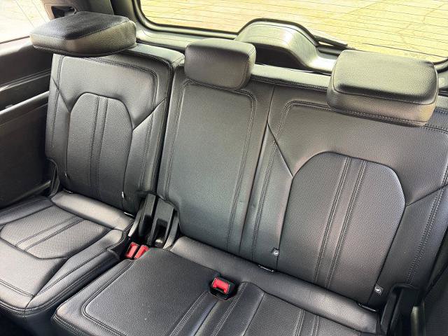 Certified 2019 Ford Expedition Limited w/ Equipment Group 301A AWD/4WD image 17