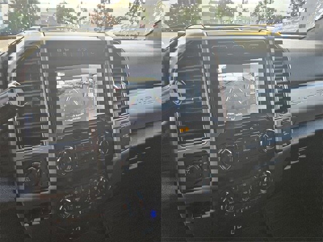 Certified 2019 Ford F250 Lariat w/ Lariat Value Package image 15