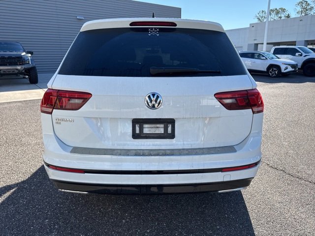 Used 2021 Volkswagen Tiguan SE R-Line image 4