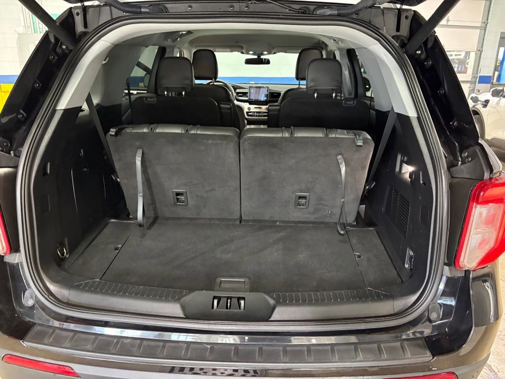 Certified 2023 Ford Explorer XLT w/ Equipment Group 202A image 23