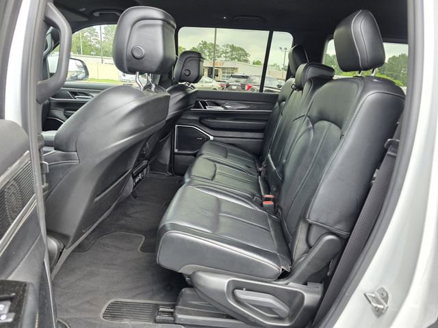 Used 2022 Jeep Wagoneer Series III RWD image 18