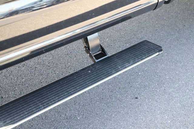 Certified 2022 Ford F350 Platinum AWD/4WD image 3