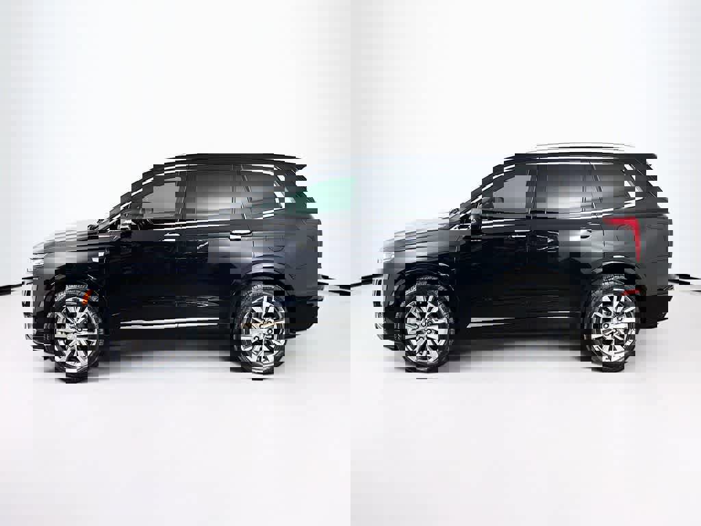 Used 2024 Cadillac XT6 Premium Luxury image 2