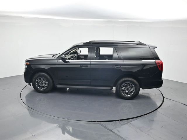 Certified 2025 Ford Expedition Active image 44