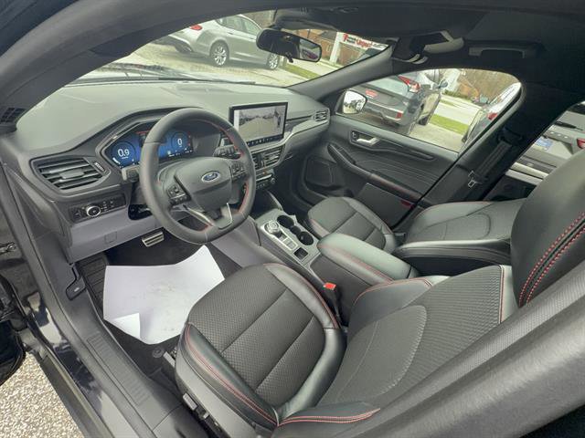 Certified 2023 Ford Escape ST-Line Select w/ Tech Pack #2 image 14