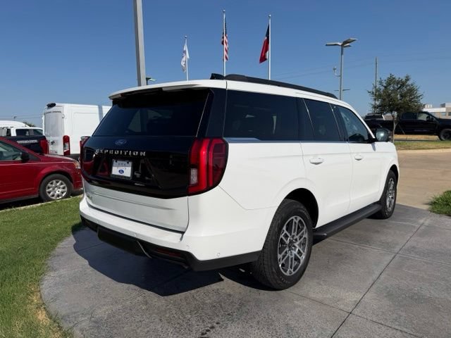 Certified 2025 Ford Expedition Active AWD/4WD image 7