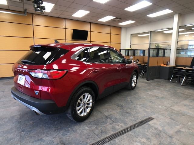 Certified 2020 Ford Escape SE image 5