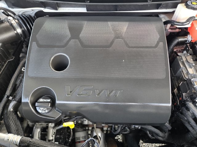 Used 2023 Chevrolet Traverse LS w/ Safety Package FWD image 30