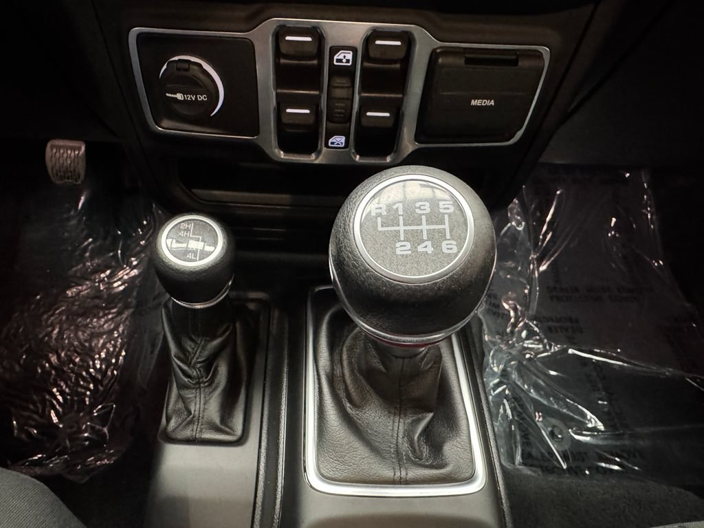 Used 2020 Jeep Gladiator Sport w/ Quick Order Package 23S AWD/4WD image 21