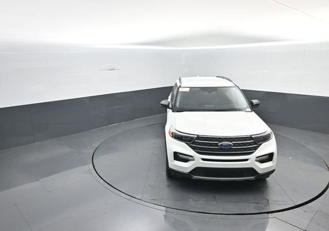 Certified 2024 Ford Explorer XLT w/ Equipment Group 202A image 19