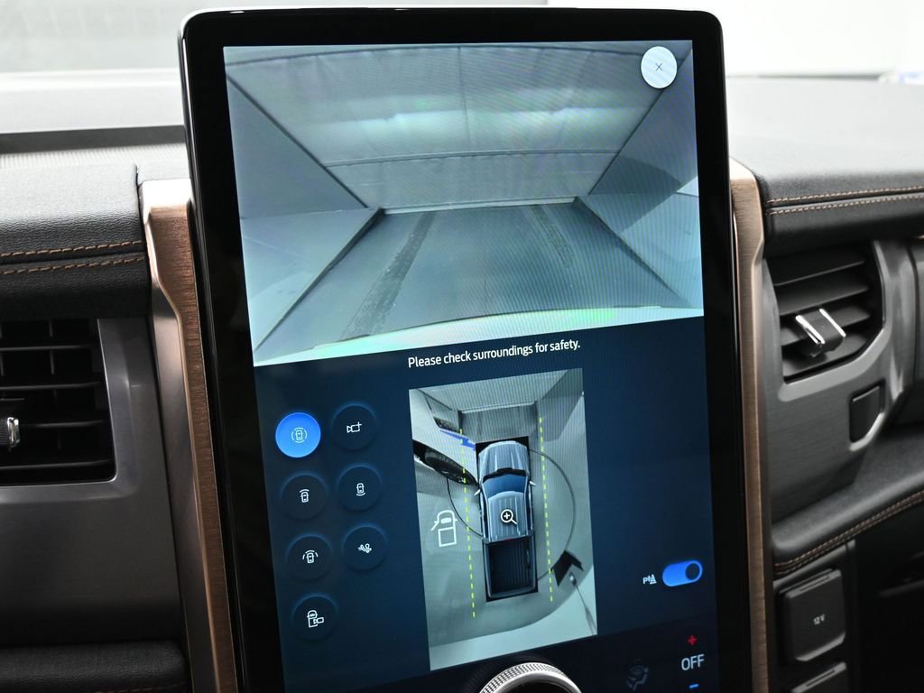 Certified 2022 Ford F150 Lightning Lariat image 15