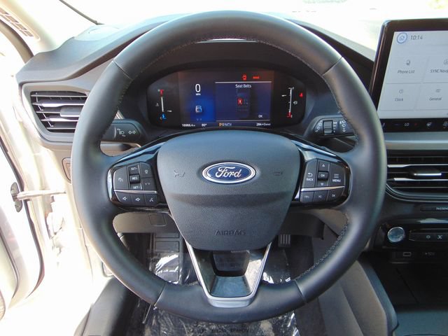 Certified 2026 Ford Escape SE w/ Class II Trailer Tow Package FWD image 15