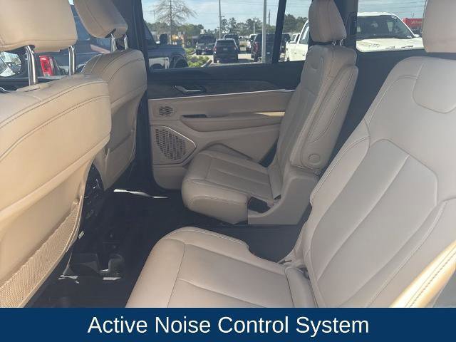 Used 2024 Jeep Grand Cherokee L Limited w/ Trailer Tow Package image 27