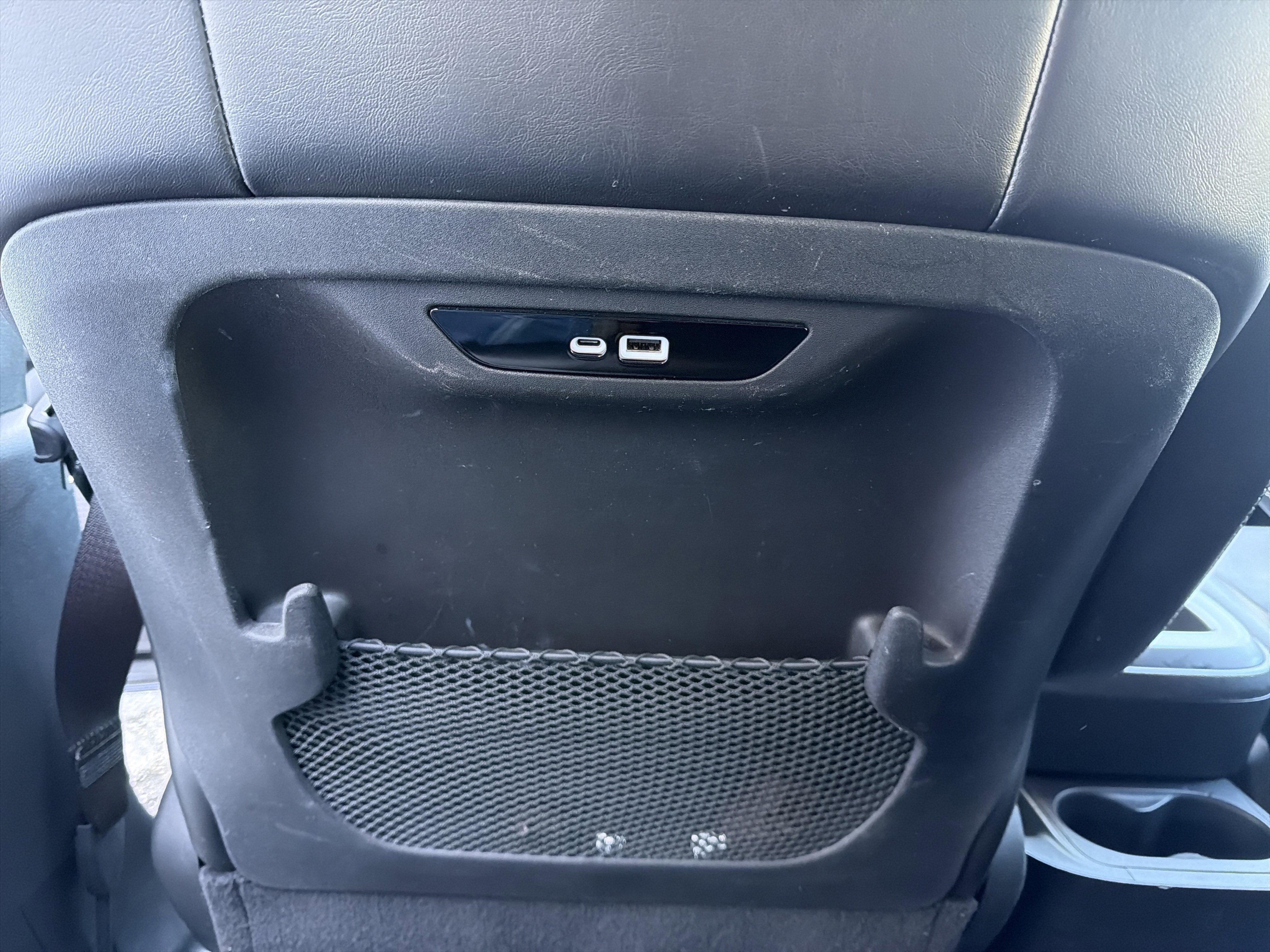 Used 2025 Chrysler Pacifica Select image 36