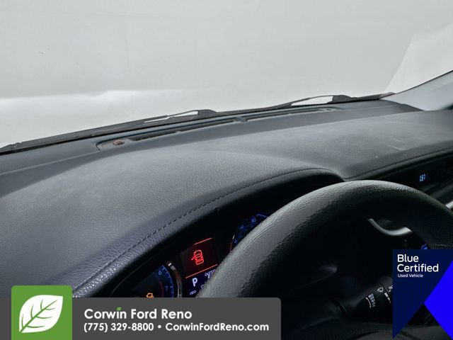 Used 2018 Toyota Corolla LE image 11