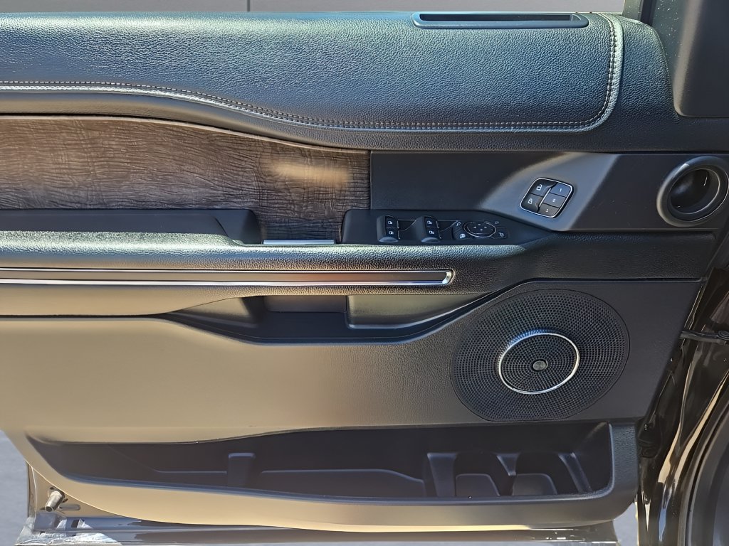 Certified 2020 Ford Expedition Limited AWD/4WD image 16