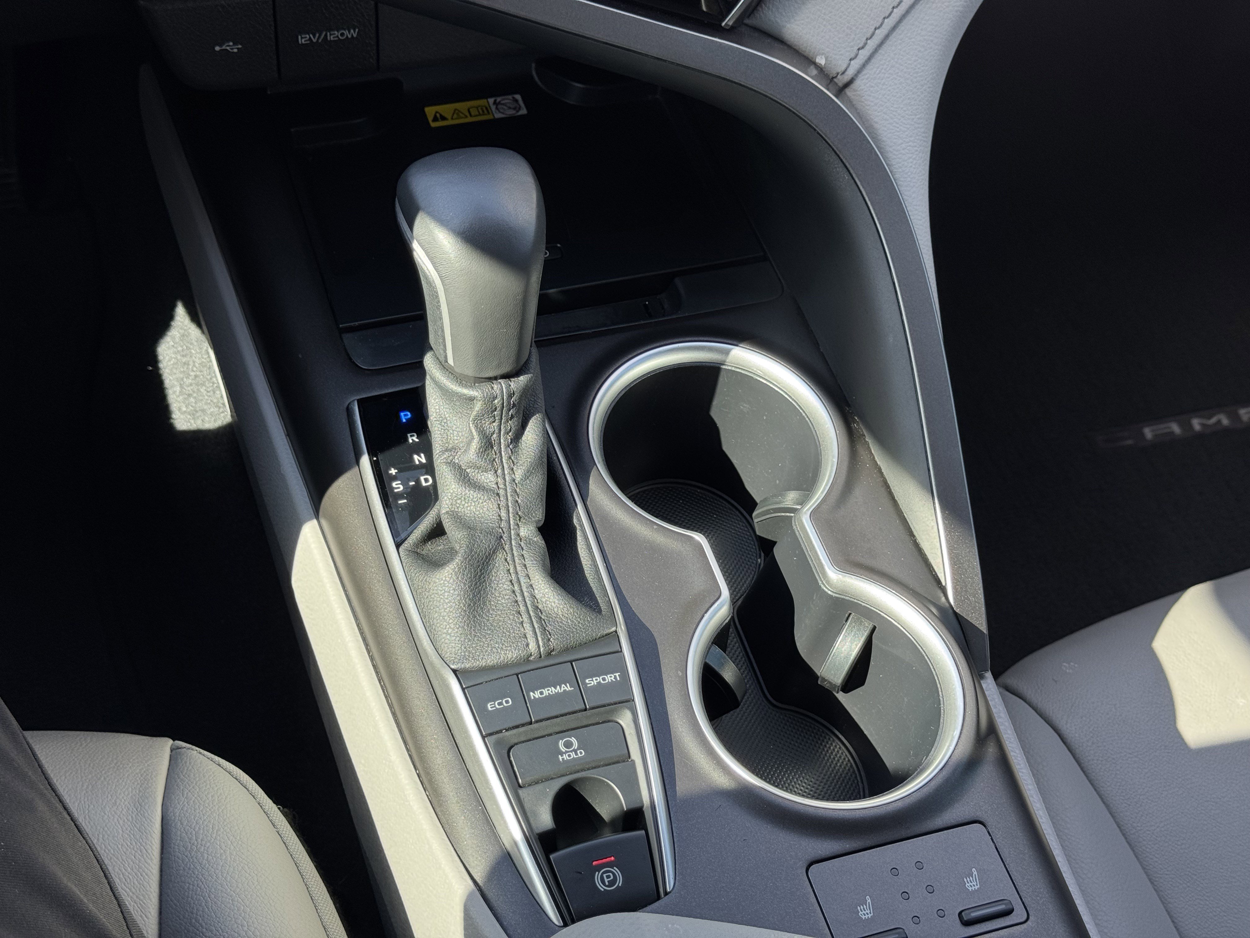 Used 2024 Toyota Camry XLE image 22