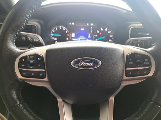 Certified 2021 Ford Explorer XLT w/ Equipment Group 202A AWD/4WD image 9