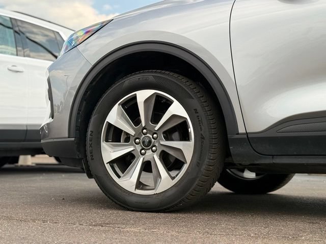 Certified 2024 Ford Escape Platinum AWD/4WD image 41
