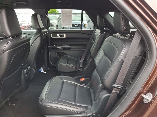 Certified 2020 Ford Explorer XLT w/ Equipment Group 202A AWD/4WD image 11