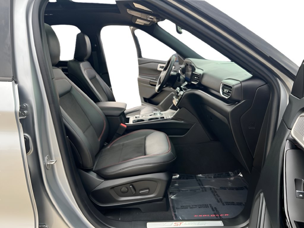 Certified 2023 Ford Explorer ST-Line w/ Class IV Trailer Tow Package AWD/4WD image 28