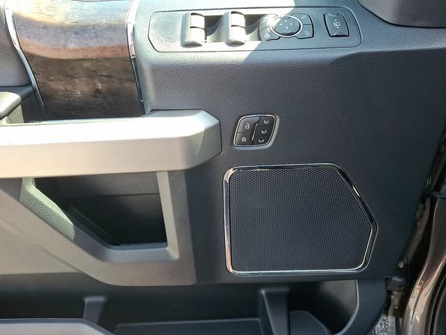 Certified 2022 Ford F250 Lariat w/ Tremor Off-Road Package AWD/4WD image 13