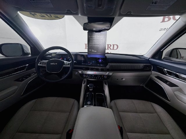 Used 2024 Kia Telluride EX w/ EX Captain's Chair Package FWD image 31