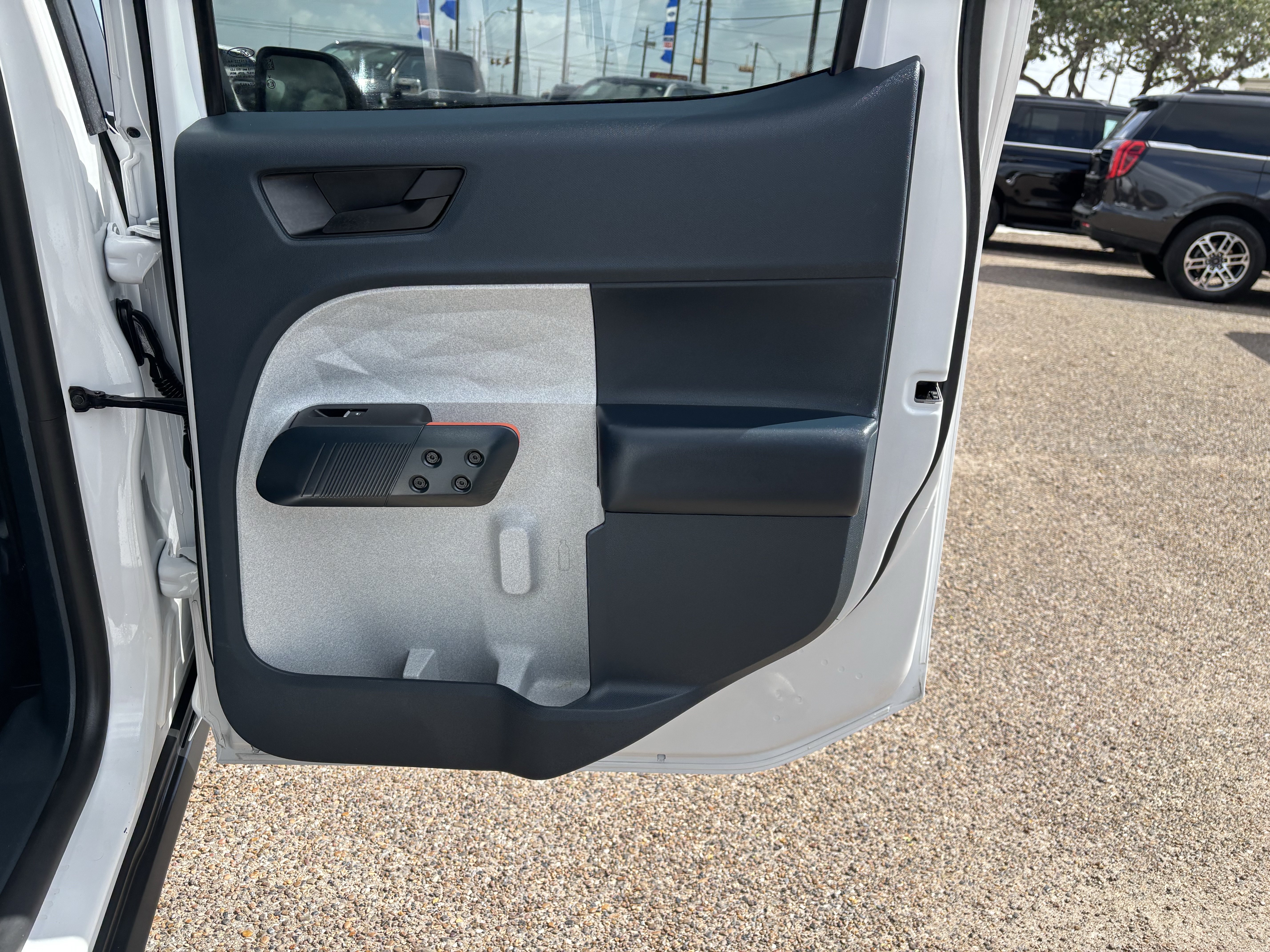 Certified 2024 Ford Maverick XLT FWD image 17