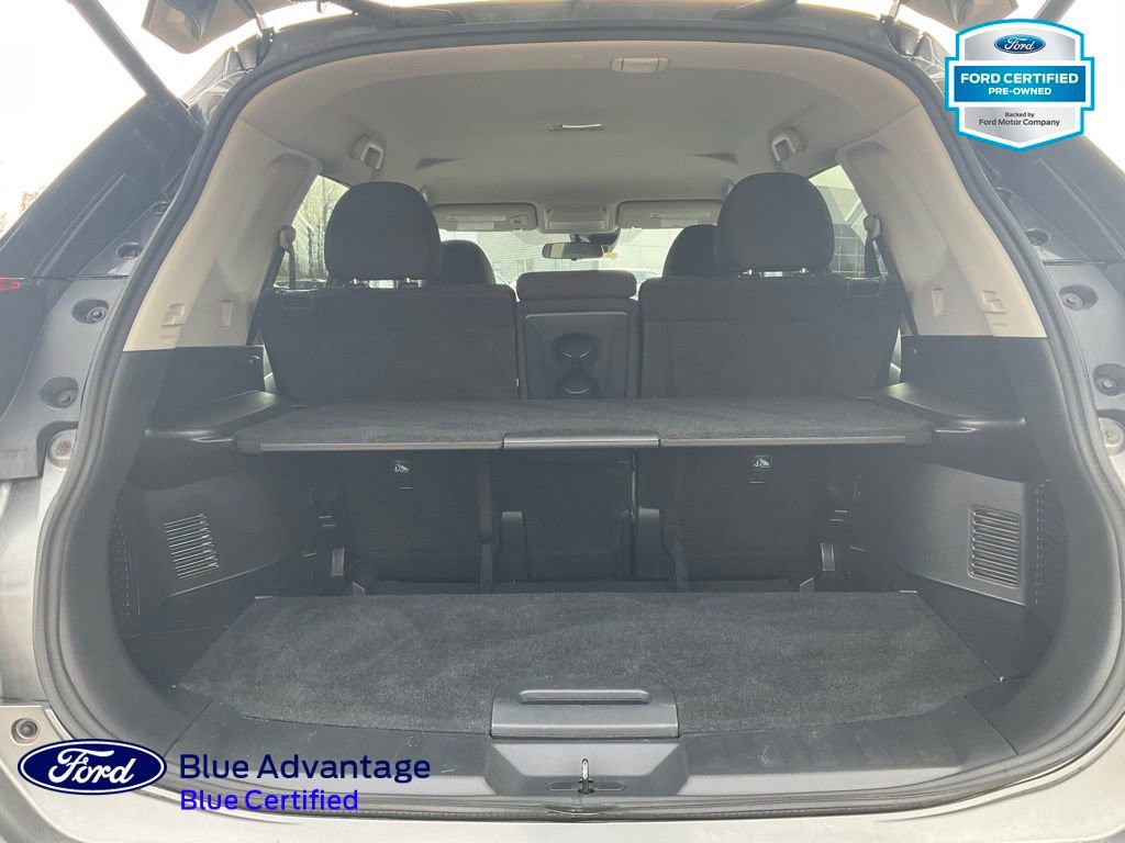 Used 2020 Nissan Rogue SV w/ Premium Package image 28